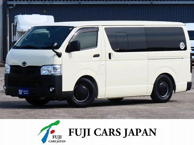 Toyota HIACE VAN 2022 — фото 1, купить с доставкой в Москву