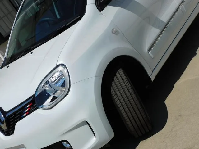 Renault Twingo INTENS EDC EDITION FINALE 2024 — миниатюра 4