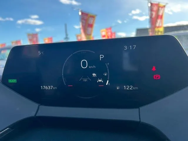 Toyota Prius Z 2023 — миниатюра 5