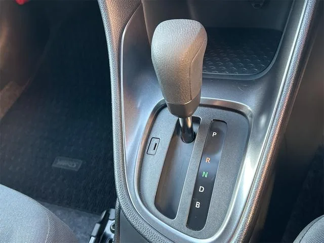 Toyota Yaris G 2024 — миниатюра 2