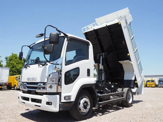 Isuzu FORWARD 2024 — миниатюра 3