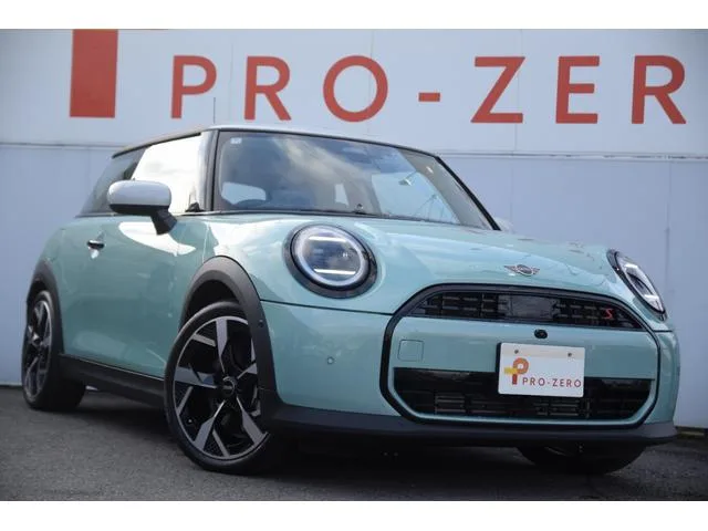 MINI MINI COOPER S CLASSIC TRIM 2024 — фото 1, купить с доставкой в Москву