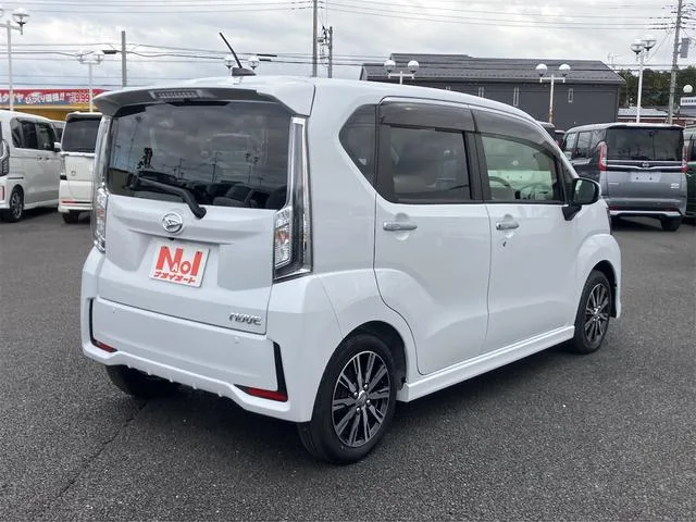 Daihatsu MOVE CUSTOM X VS SA III 2023 — миниатюра 5