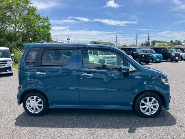 Suzuki WAGON R CUSTOM Z HYBRID ZX 2022 — миниатюра 5