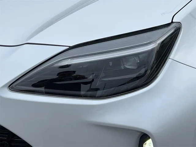 Toyota YARIS CROSS HYBRID Z 2022 — миниатюра 3