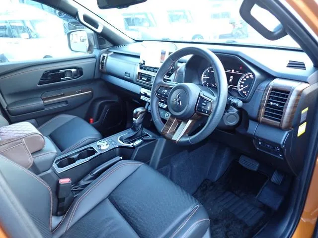 Mitsubishi TRITON GSR 2024 — миниатюра 5