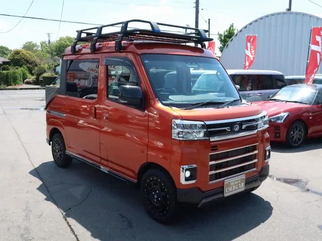 Daihatsu ATRAI ATRAI DECKVAN 2023 — миниатюра 3