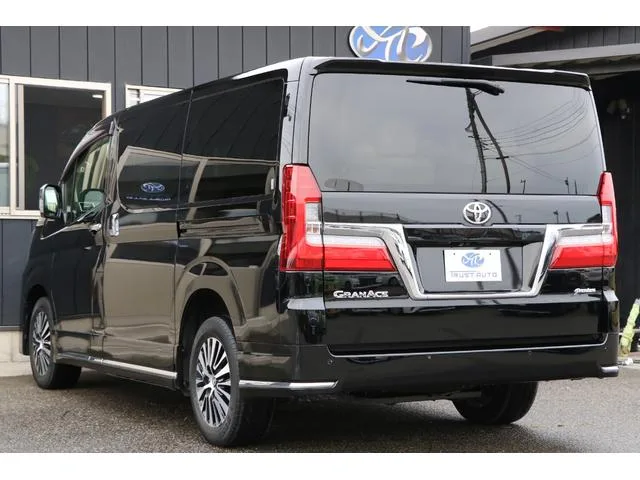 Toyota GRANACE PREMIUM 2022 — миниатюра 3