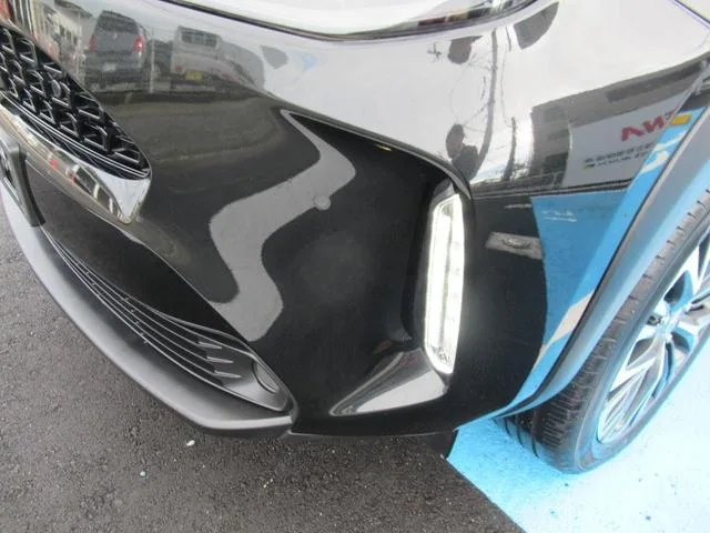 Toyota YARIS CROSS HYBRID Z 2022 — миниатюра 4