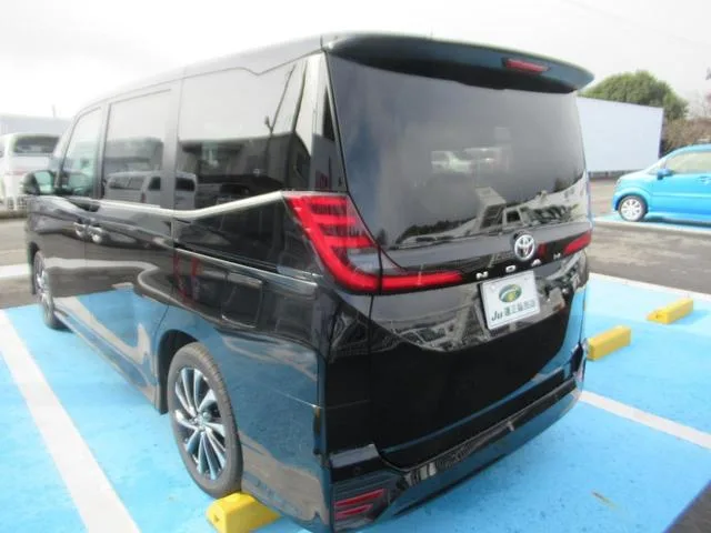 Toyota NOAH HYBRID S-Z 2025 — миниатюра 2