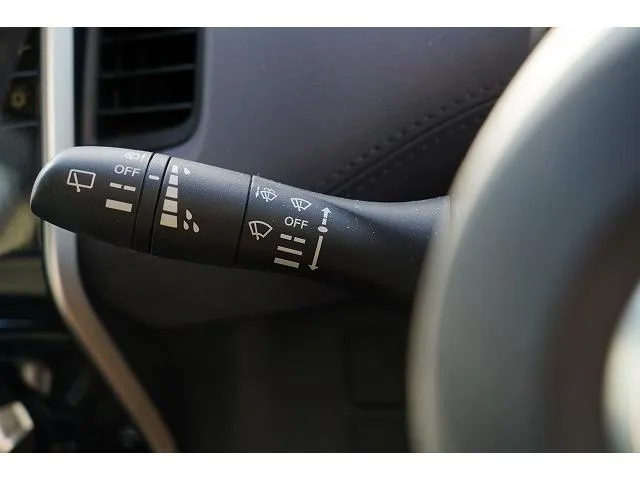Nissan SERENA E-POWER HIGHWAY STAR V 2022 — миниатюра 2