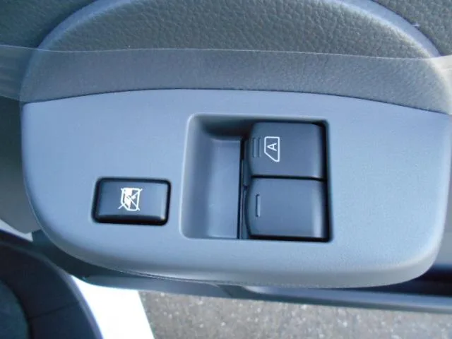 Nissan NV200 VANETTE VAN DX 2026 — миниатюра 2