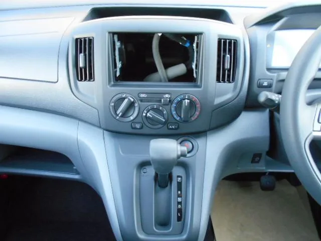 Nissan NV200 VANETTE VAN DX 2026 — миниатюра 5