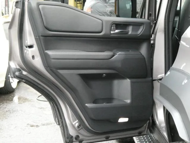 Toyota LAND CRUISER 250 VX 2024 — миниатюра 5