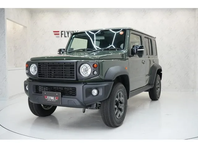 Suzuki JIMNY NOMADE FC 2025 — фото 1, купить с доставкой в Москву