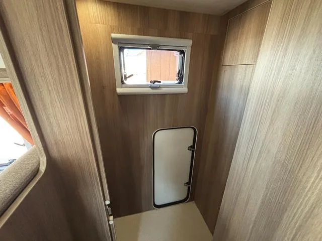 Toyota CAMROAD 2022 — миниатюра 3