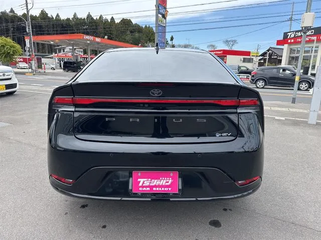 Toyota Prius 2023 — миниатюра 3