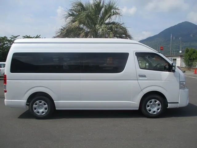 Toyota HIACE WAGON GRAND CABIN 2025 — миниатюра 3