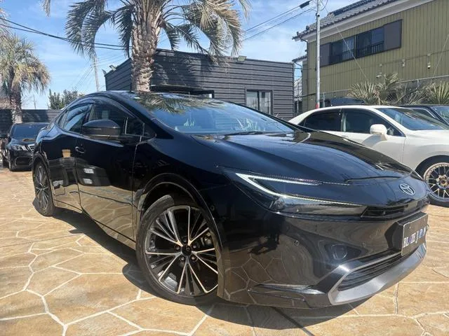 Toyota Prius Z 2024 — миниатюра 2
