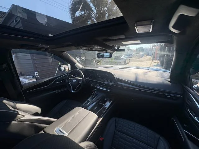 Cadillac CADILLAC ESCALADE SPORT 2022 — миниатюра 4