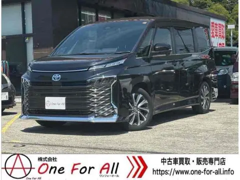 Toyota VOXY 2025 купить в Москве