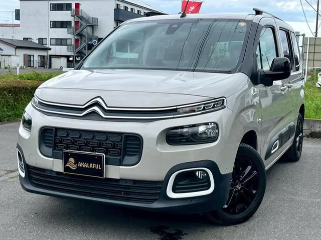 Citroen BERLINGO SHINE 2022 — фото 1, купить с доставкой в Москву