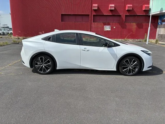 Toyota PRIUS G 2024 — миниатюра 2