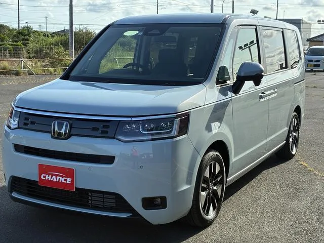 Honda STEPWAGON E:HEV AIR 2023 — миниатюра 2