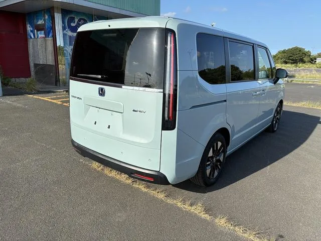 Honda STEPWAGON E:HEV AIR 2023 — миниатюра 3