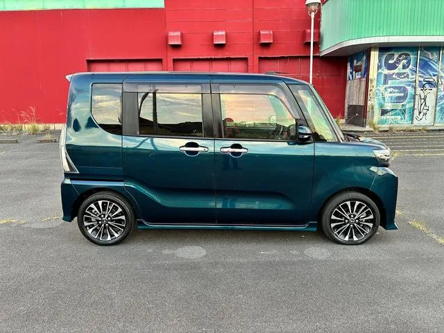 Daihatsu TANTO 2022 — миниатюра 2