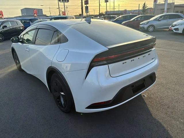 Toyota PRIUS U 2023 — миниатюра 3