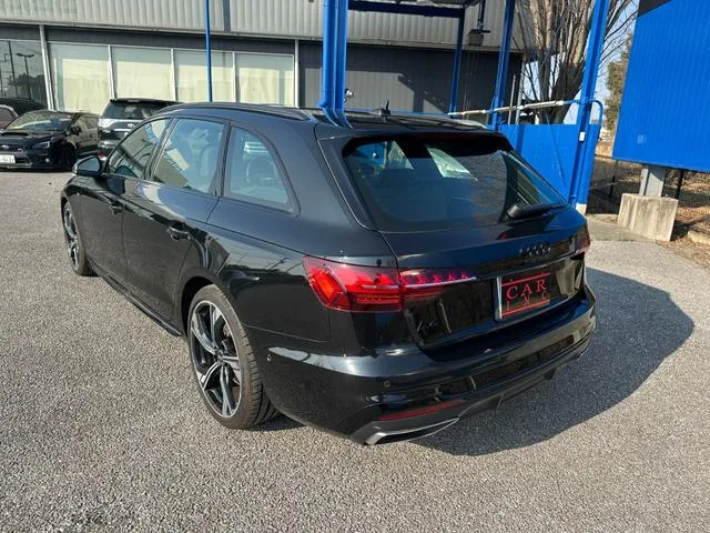 Audi A4 AVANT BLACK STYLE PLUS 2023 — миниатюра 4
