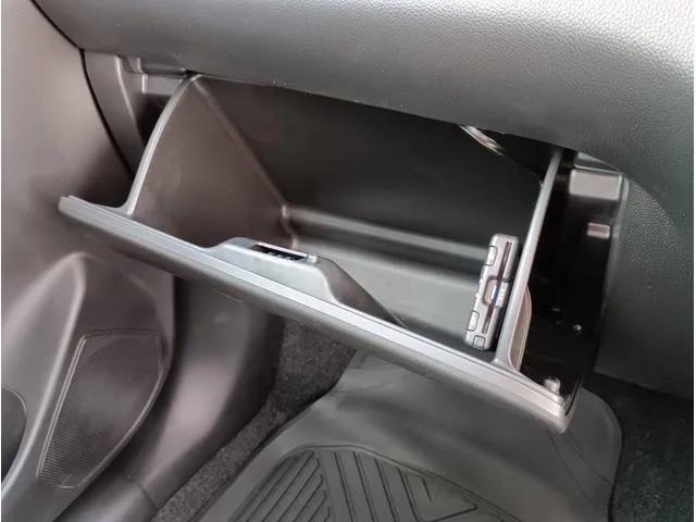Suzuki SWIFT SPORT BASE GRADE 2024 — миниатюра 5
