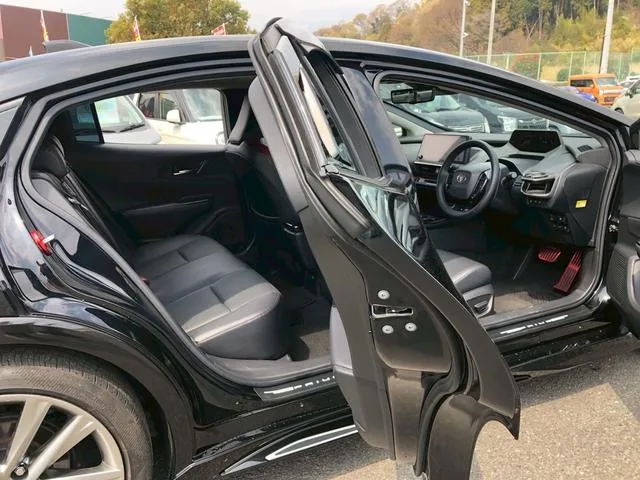 Toyota Prius Z 2023 — миниатюра 5