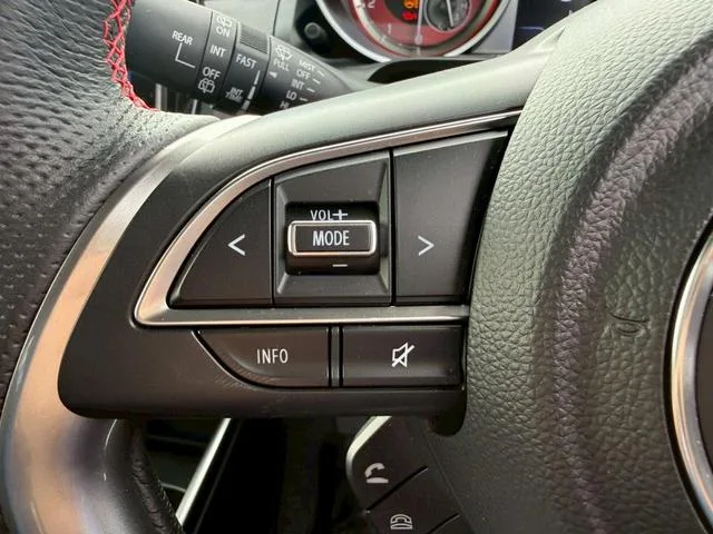 Suzuki SWIFT SPORT ZC33S FINAL EDITION 2025 — миниатюра 4