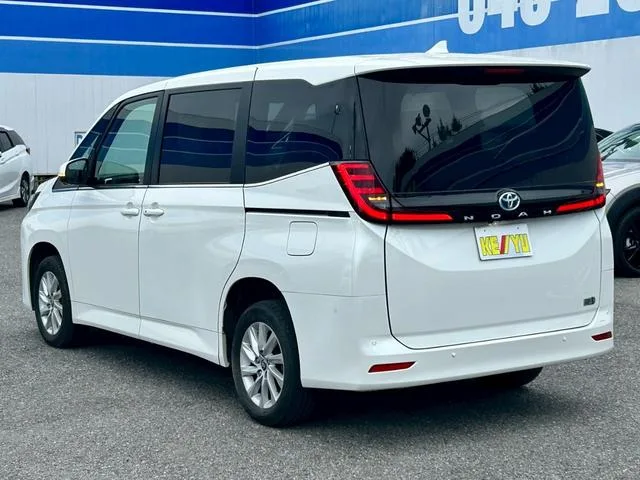 Toyota NOAH HYBRID Z 2023 — миниатюра 3