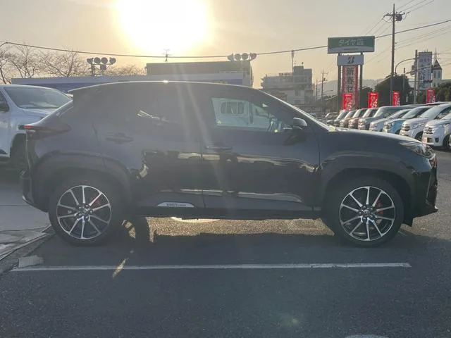 Toyota YARIS CROSS HYBRID GR SPORT 2023 — миниатюра 2