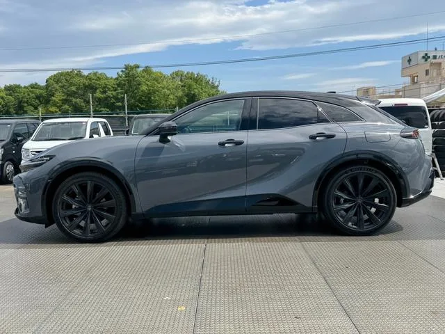 Toyota CROWN SPORT Z 2025 — миниатюра 3