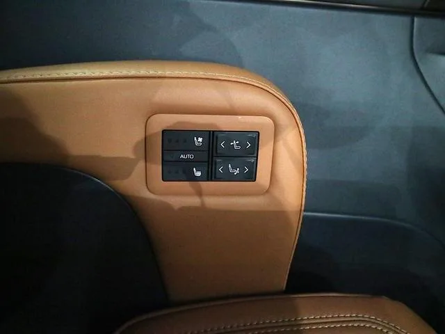 Toyota VELLFIRE HYBRID Z PREMIER 2026 — миниатюра 4