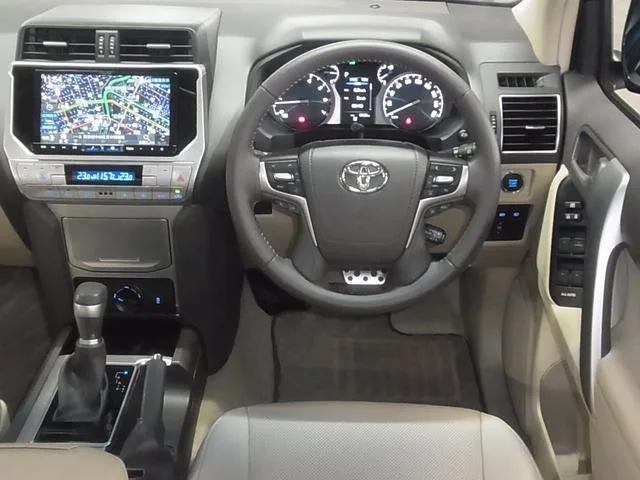Toyota LAND CRUISER PRADO TX L PACKAGE 2022 — миниатюра 3