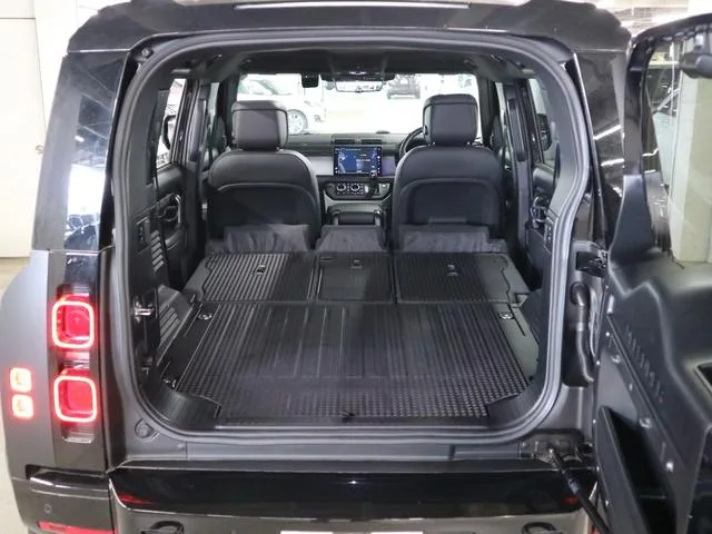 Land Rover DEFENDER 110X-DYNAMIC HSE D350 2025 — миниатюра 4