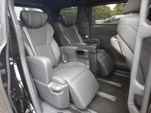 Toyota ALPHARD HYBRID Z 2025 — миниатюра 3