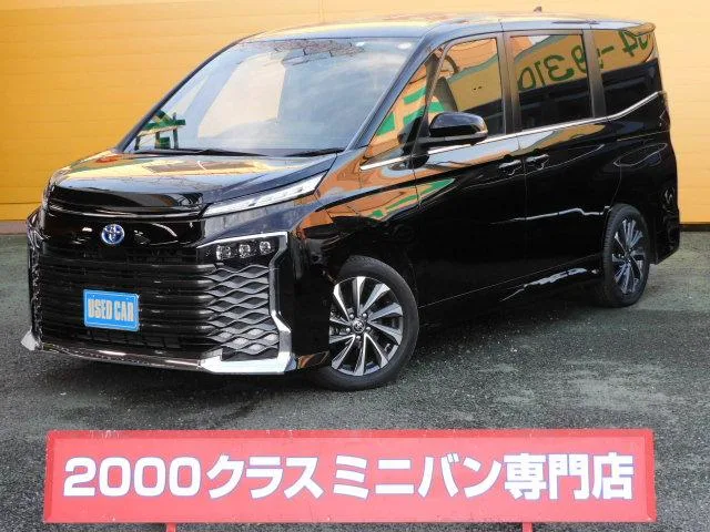 Toyota VOXY HYBRID S-Z 2023 — фото 1, купить с доставкой в Москву