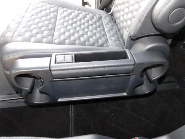 Toyota VOXY HYBRID S-Z 2023 — миниатюра 3