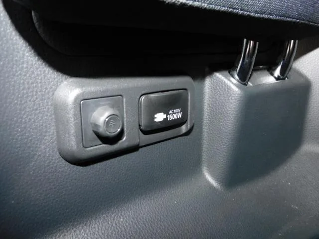 Toyota NOAH HYBRID S-Z 2022 — миниатюра 2