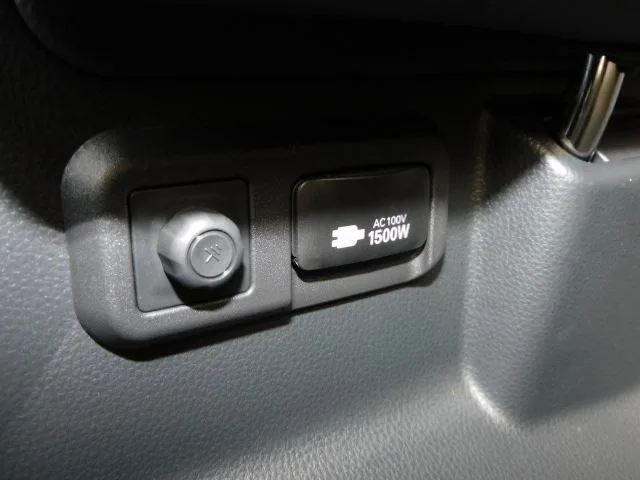 Toyota VOXY HYBRID S-Z 2023 — миниатюра 2