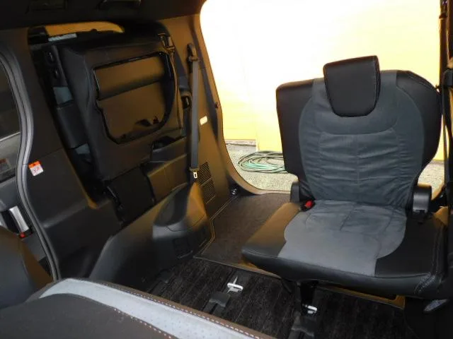Toyota VOXY HYBRID S-Z 2023 — миниатюра 4