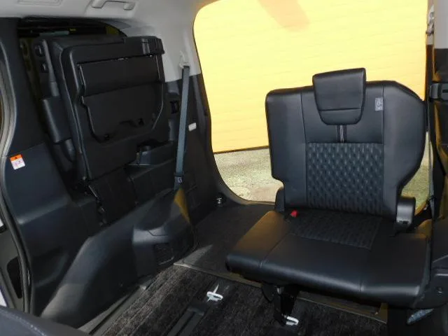 Toyota NOAH HYBRID Z 2023 — миниатюра 3