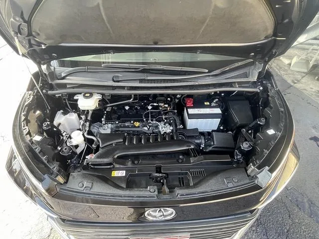 Toyota VOXY S-Z 2023 — миниатюра 2