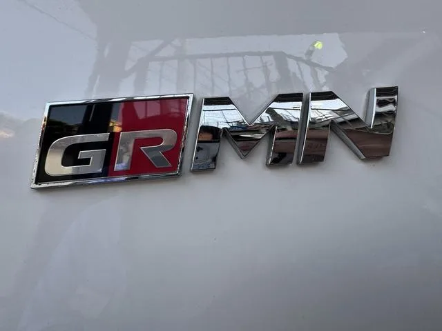 Toyota VITZ GRMN 2025 — миниатюра 4